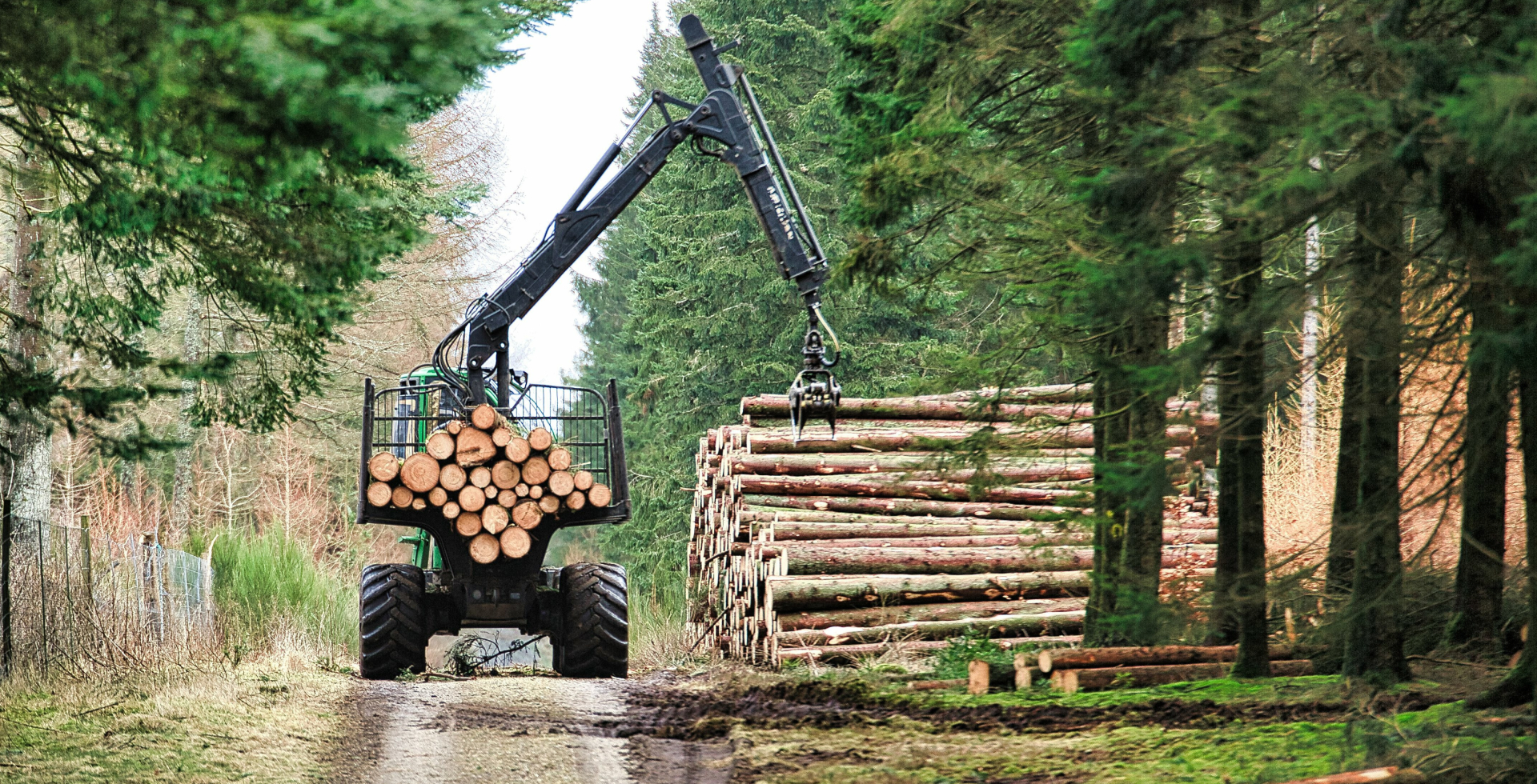 Enhancing logging equipment with angle sensor and indicator